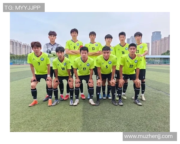 新出足球星卡引爆收藏热潮助力球迷探索绿茵激情魅力